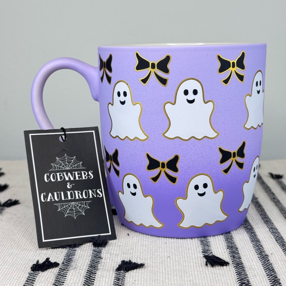 NEW Cobwebs & Cauldrons Ghosts and Bows Halloween Mug